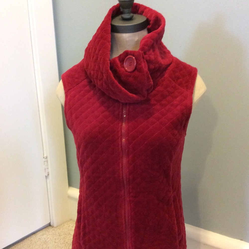 UO Quilted Vest